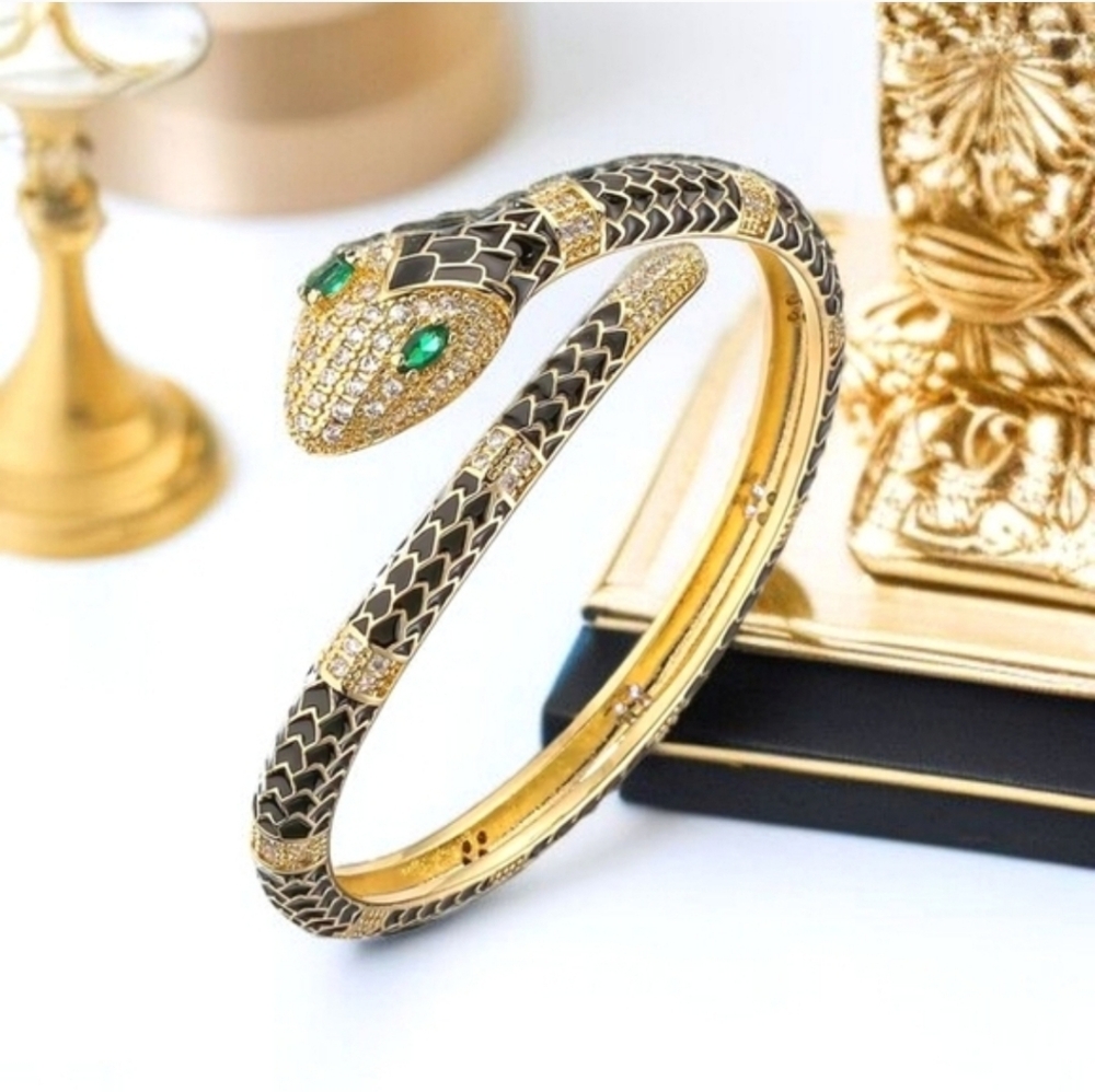 18k Gold Plated Snake Serpent Enamel Zircon Emerald Crystal Bangle Bracelet